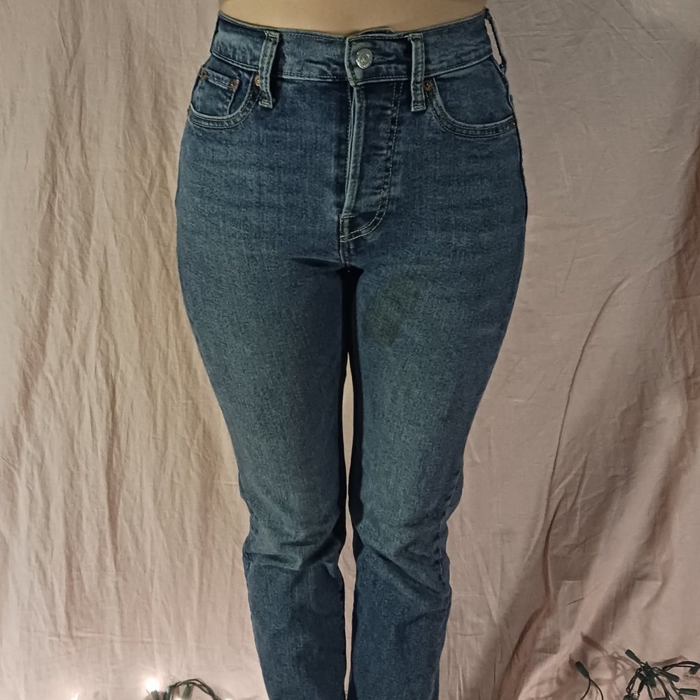 levi's straight leg